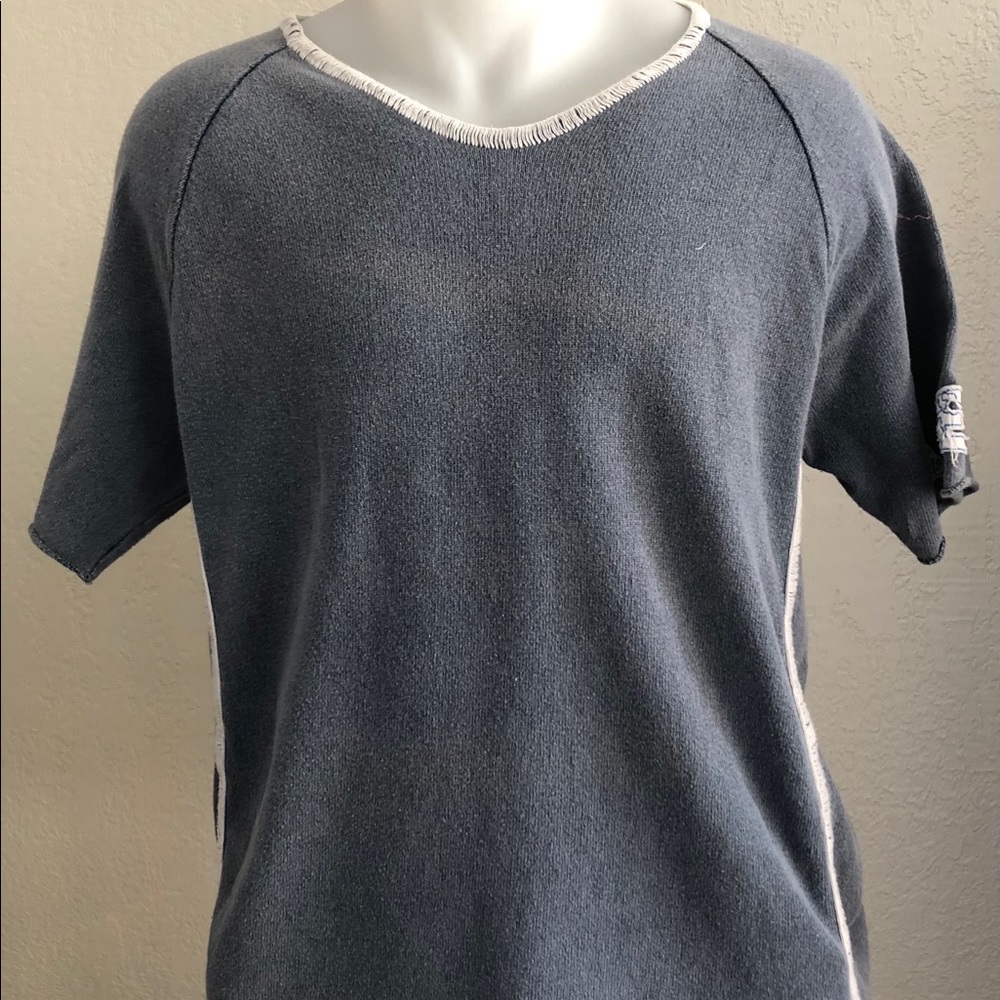 IceBerg designer short sleeve sweater